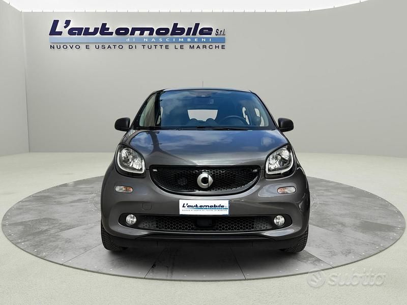 Usata Smart ForFour Passion 71 CV (52 kW) 2019 Grigio Utilitaria