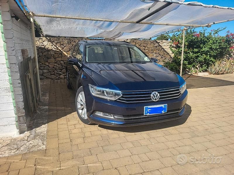 Blu Usata 2017 VW Passat Station wagon | 12.500 € (Ottimo prezzo) - Immagine 1/4