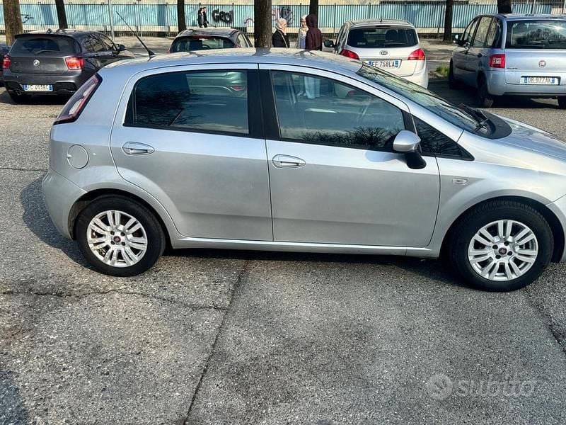 Usata Fiat Punto Evo 75 CV (55 kW) 2013 Grigio Utilitaria