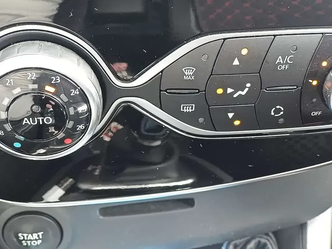 Usata Renault Clio IV 90 CV (66 kW) 2015 Berlina