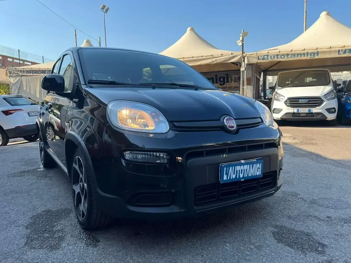 Usata Fiat Panda Sport 69 CV (50 kW) 2022 Nero cinema Utilitaria