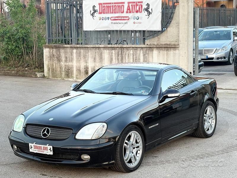 Usata Mercedes SLK200 192 CV (141 kW) 1998 Nero Cabrio