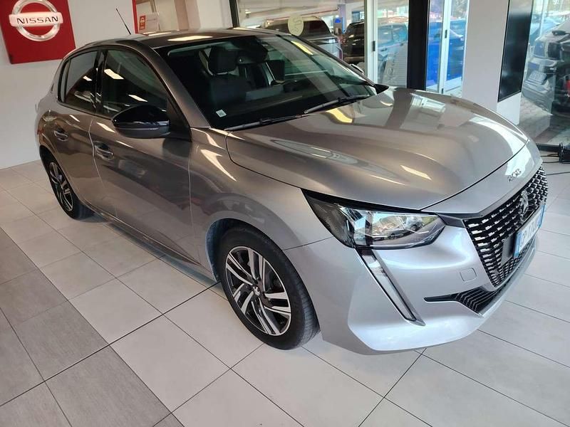 Usata Peugeot 208 Allure 101 CV (74 kW) 2023 Grigio Utilitaria