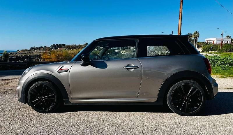 Usata Mini John Cooper Works 136 CV (100 kW) 2019 Grigio Utilitaria
