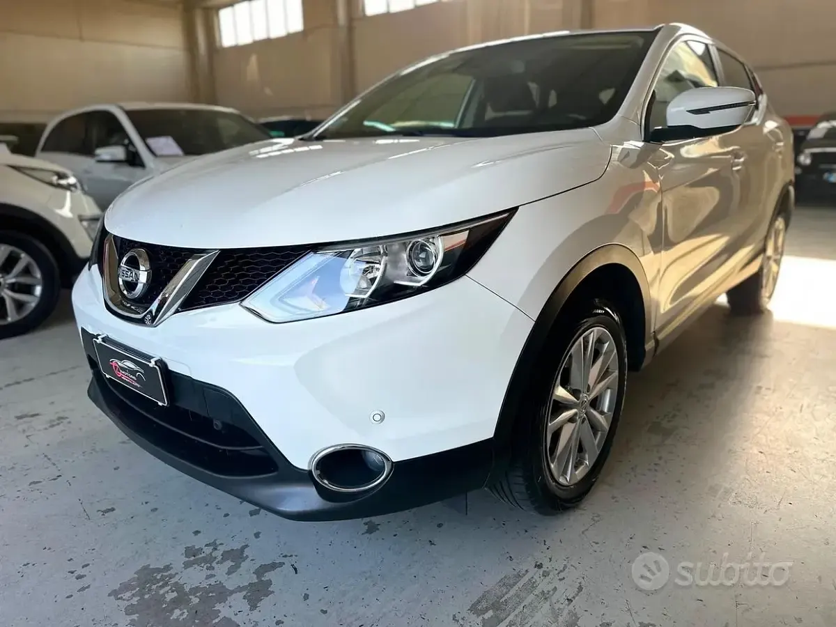 Usata Nissan Qashqai Tekna 110 CV (80 kW) 2014 Bianco SUV