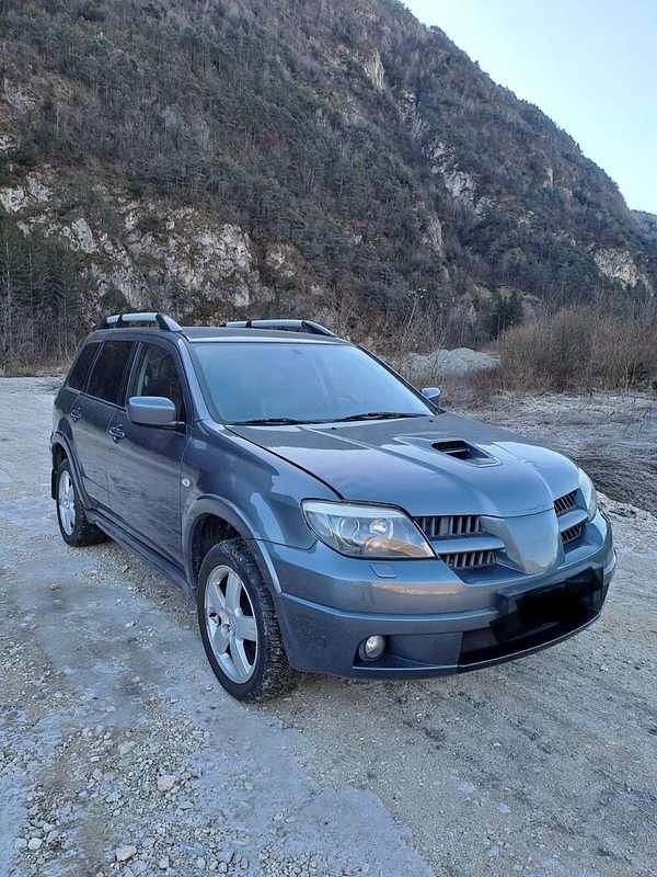 Usata Mitsubishi Outlander 203 CV (149 kW) 2005 SUV