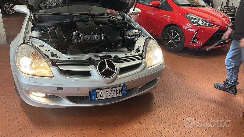 Usata Mercedes SLK200 163 CV (119 kW) 2005 Grigio Cabrio