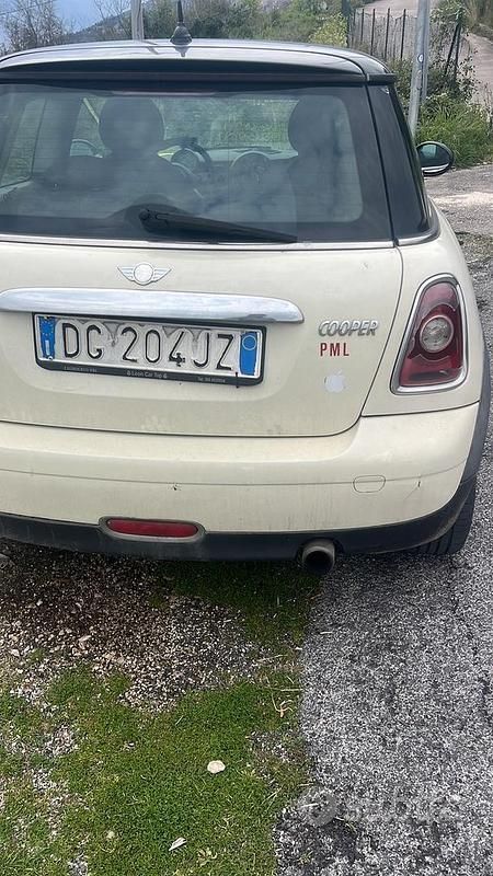 Usata Mini Cooper 120 CV (88 kW) 2007 Bianco Utilitaria