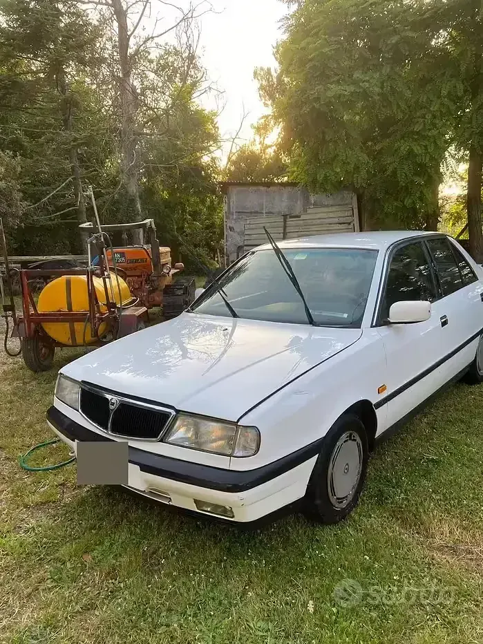 Usata Lancia Dedra 88 CV (64 kW) 1990 Bianco Berlina