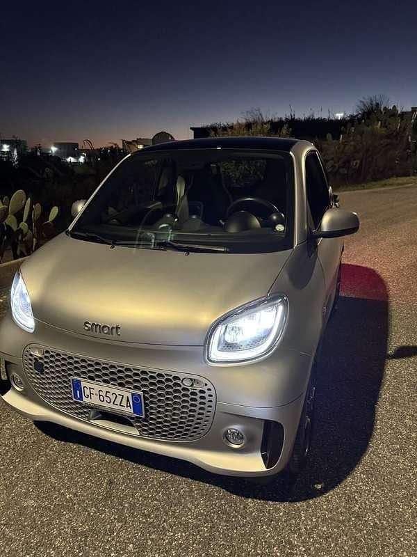 Usata Smart ForTwo Coupé 41 kW (56 CV) 2021 Utilitaria