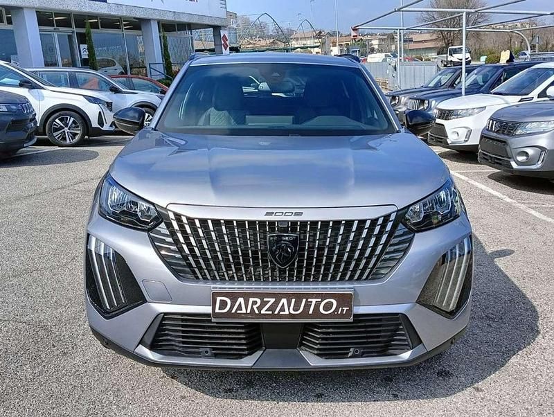Usata Peugeot 2008 Allure 101 CV (74 kW) 2024 Grigio SUV