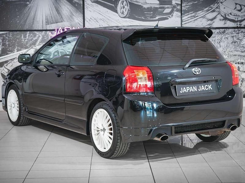 Usata Toyota Corolla 224 CV (164 kW) 2006 Nero Berlina