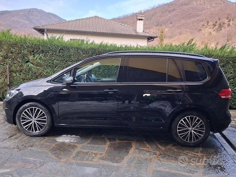 Usata VW Touran 2016 Nero Monovolume