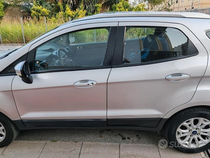 Usata Ford Ecosport 2017 Grigio SUV