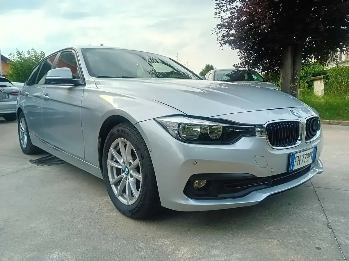 Usata BMW 318 Advantage 150 CV (110 kW) 2017 Argento Station wagon