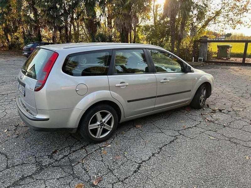 Occasion Ford Focus Style 90 ch (66 kW) 2007 Argent Break