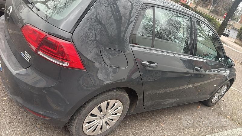 Usata VW Golf VII 110 CV (80 kW) 2016 Grigio Berlina