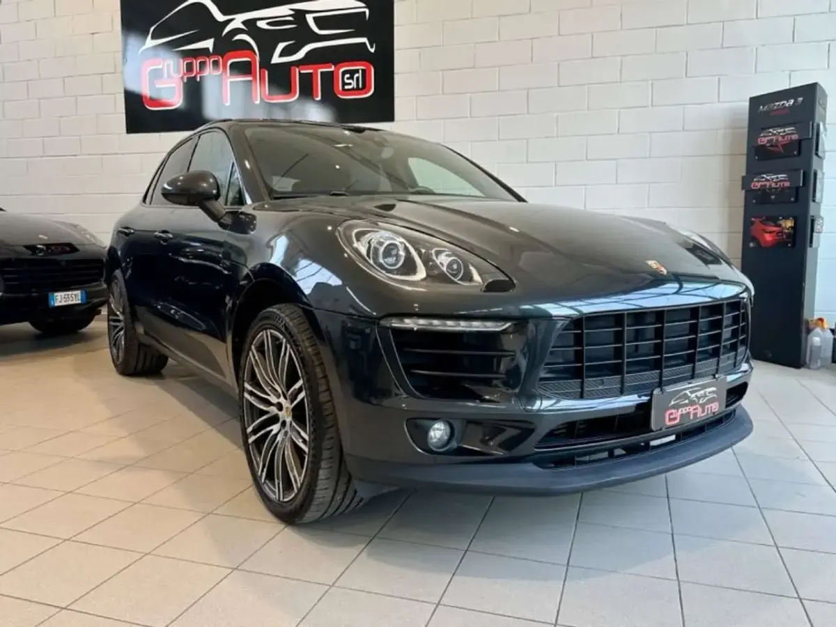 Usata Porsche Macan Sport 252 CV (185 kW) 2017 Grigio scuro SUV
