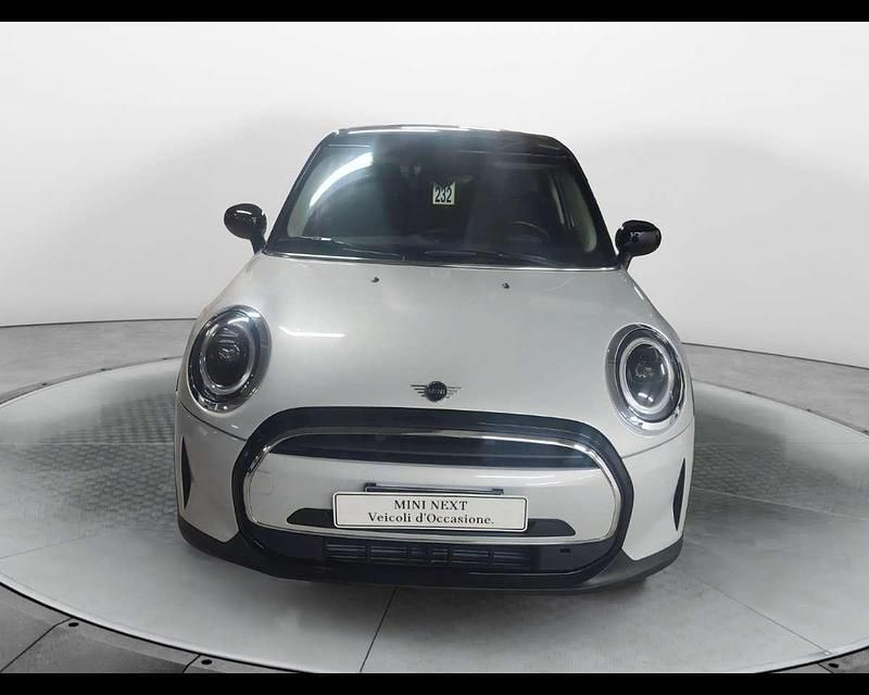 Usata Mini Cooper Classic 136 CV (100 kW) 2022 White silver metallizzato Utilitaria