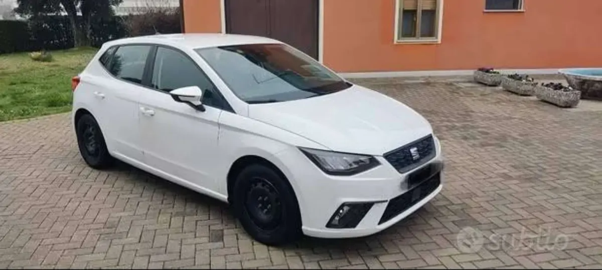 Usata Seat Ibiza Reference 80 CV (58 kW) 2023 Bianco Utilitaria