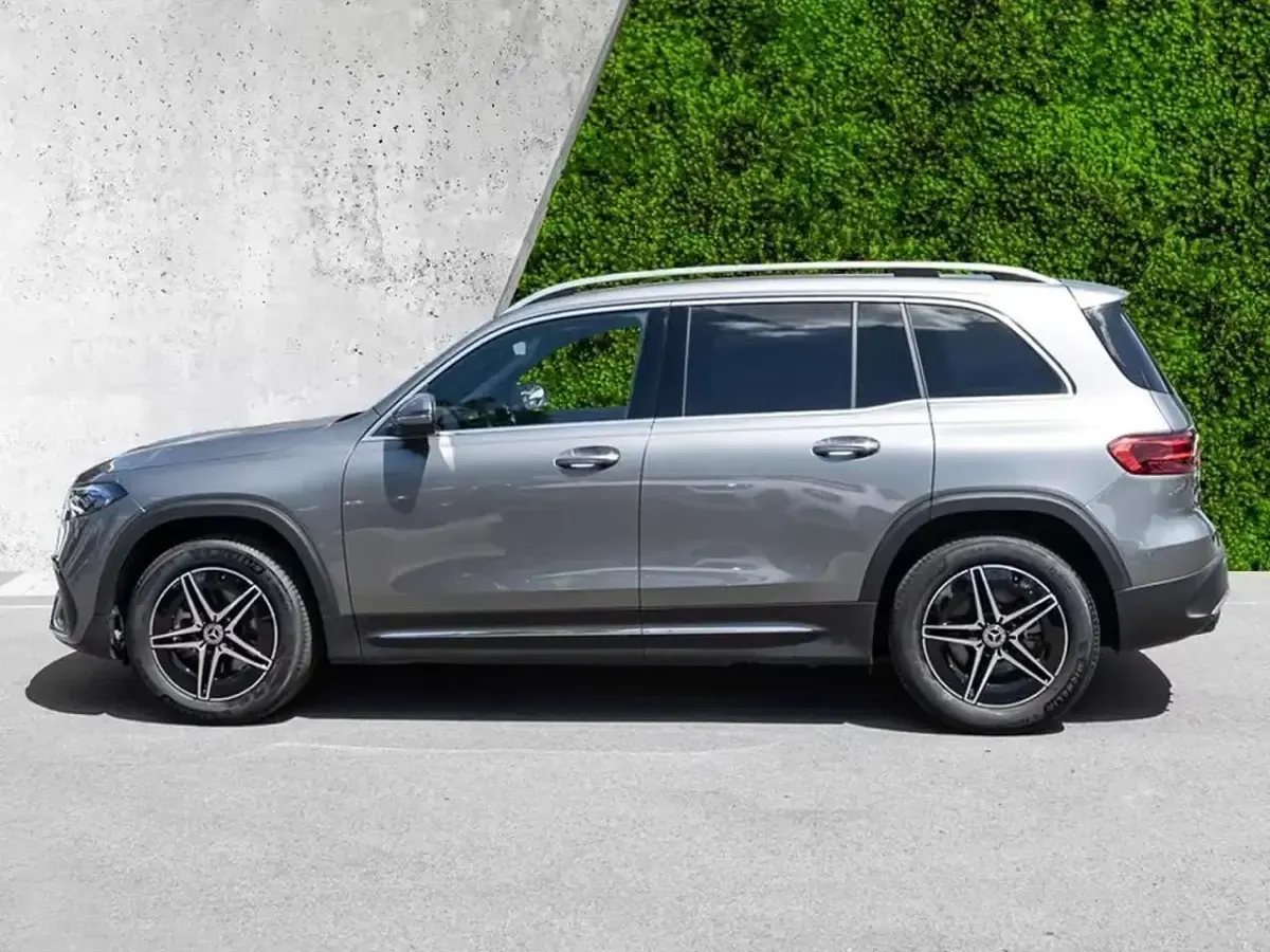 Usata Mercedes EQB350 Advanced 214 kW (292 CV) 2025 Mountain gray SUV
