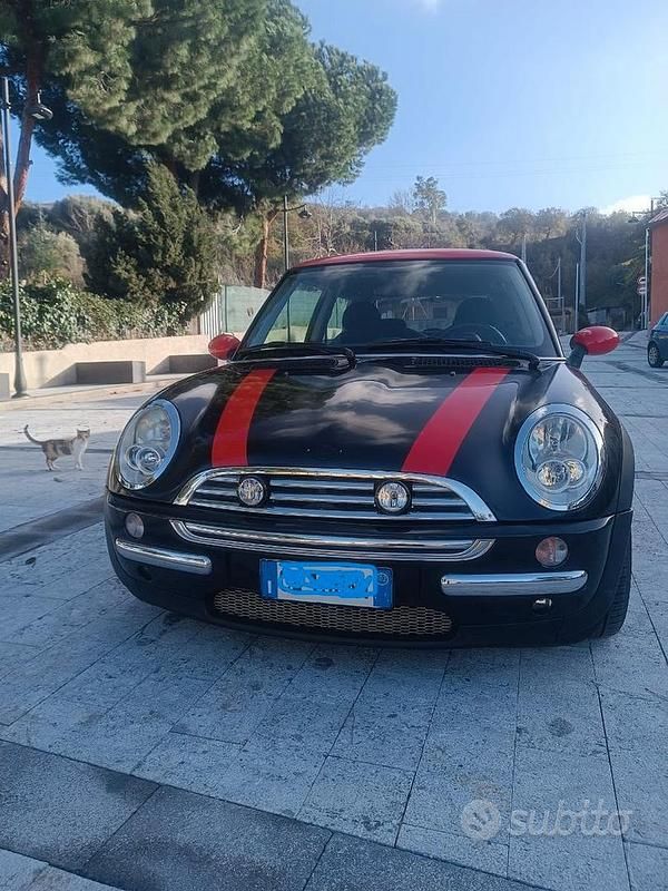 Usata Mini Cooper 116 CV (85 kW) 2002 Nero Utilitaria