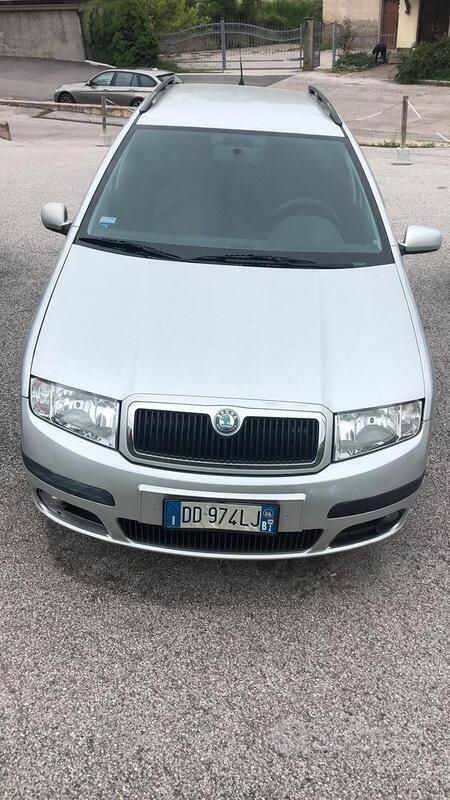 Usata Skoda Fabia 80 CV (58 kW) 2006 Argento Utilitaria