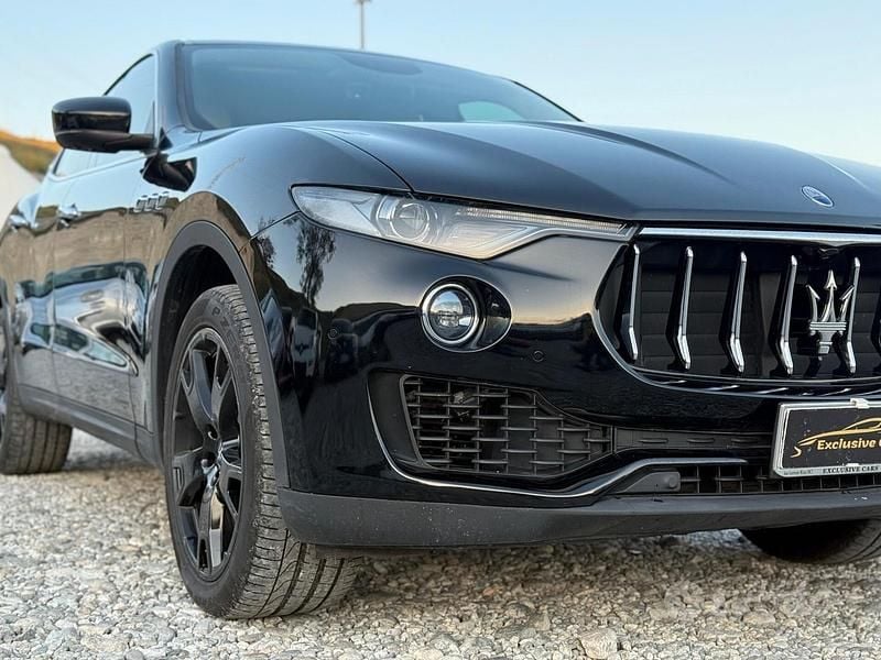 Begagnad Maserati Levante 275 HK (202 kW) 2018 Svart SUV