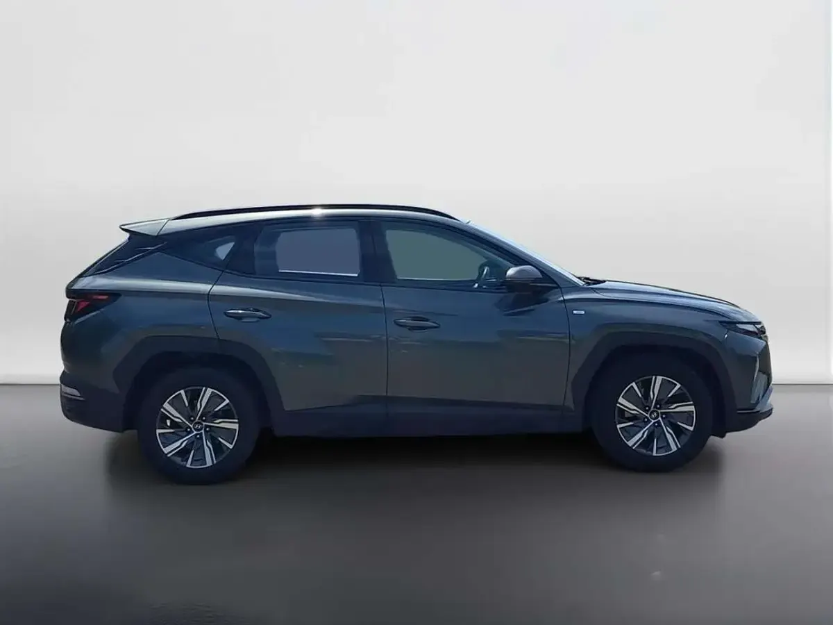 Usata Hyundai Tucson 150 CV (110 kW) 2022 Grigio scuro SUV