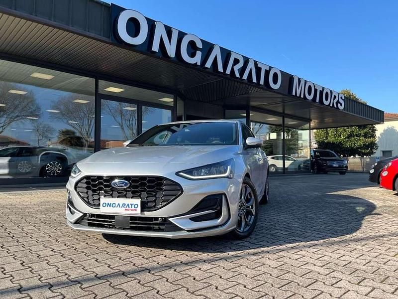 Usata Ford Focus 125 CV (91 kW) 2024 Argento Utilitaria