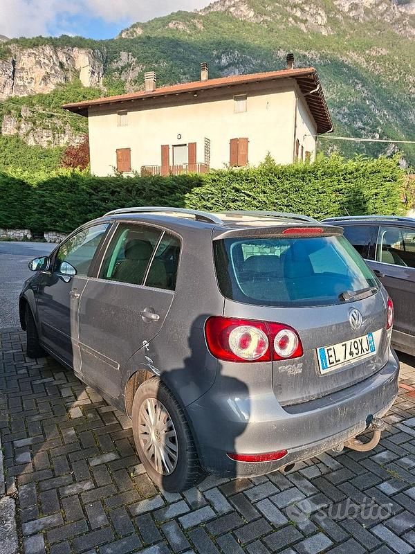 Usata VW Golf Plus Cross 115 CV (84 kW) 2012 Grigio Monovolume