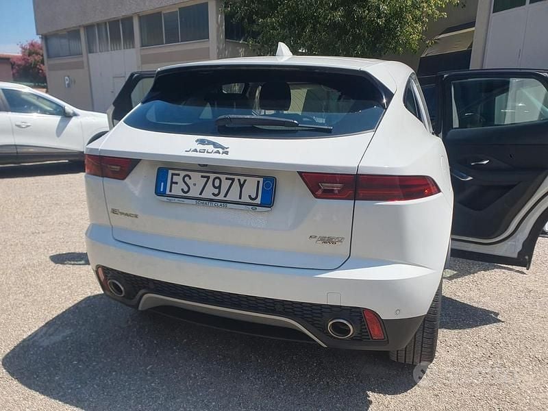 Usata Jaguar E-Pace 250 CV (183 kW) 2019 Bianco SUV