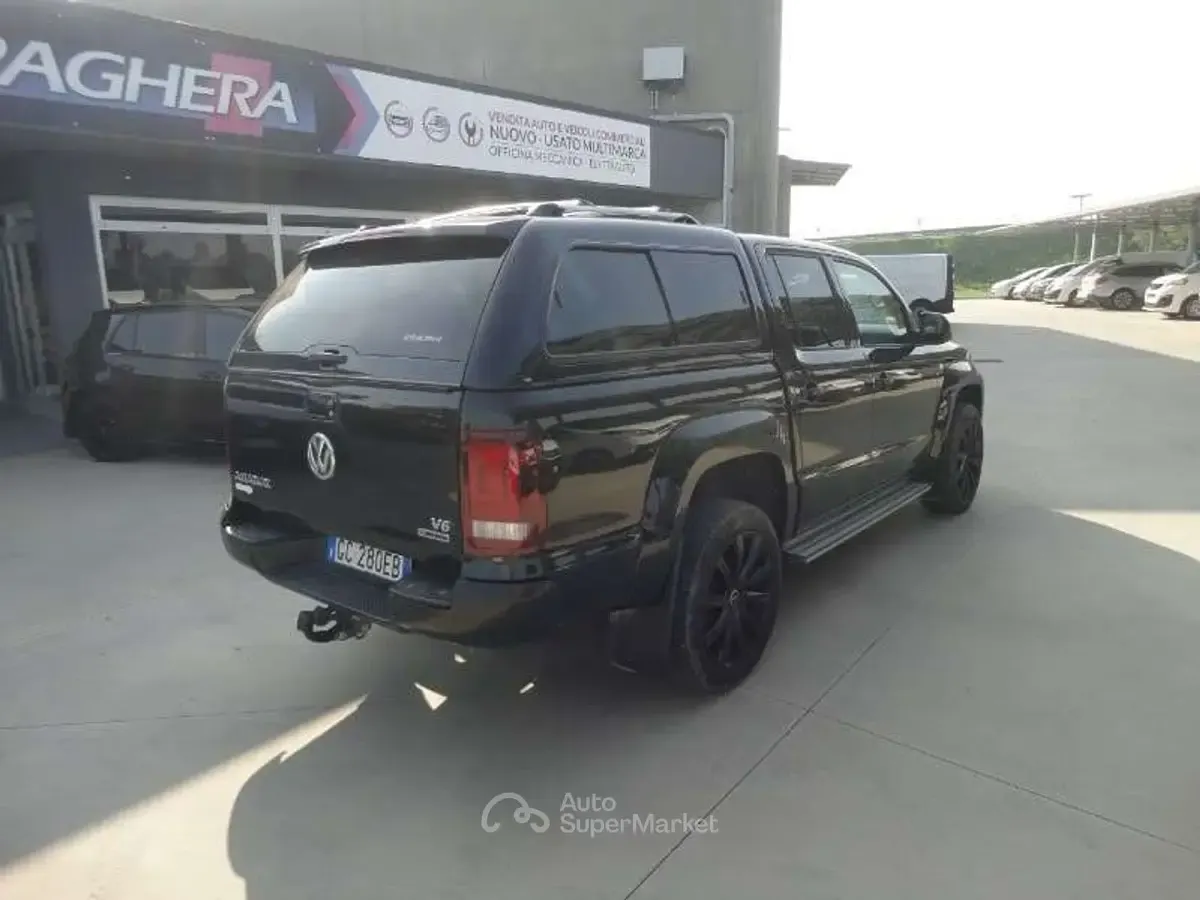 Usata VW Amarok Comfortline 204 CV (150 kW) 2021 Nero Pick-up