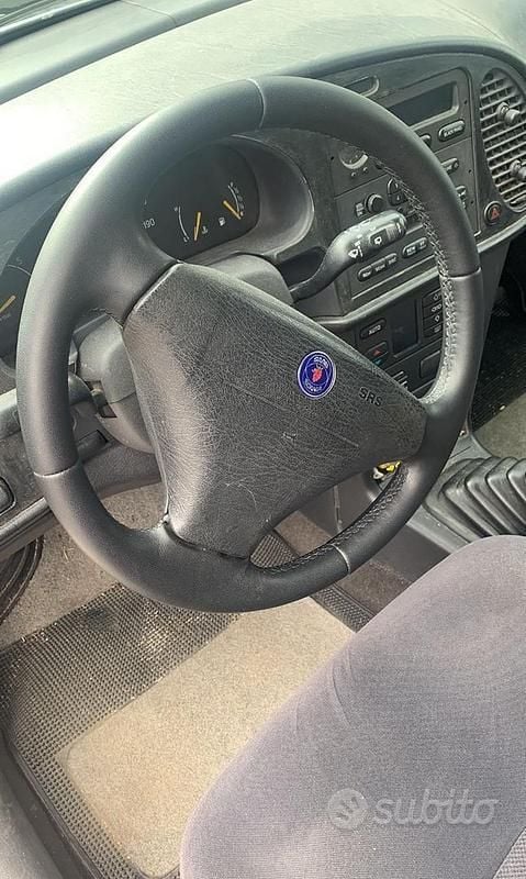 Usata Saab 900 1995 Blu Berlina