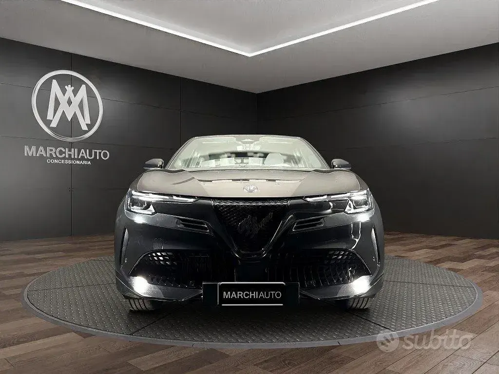 Nouvelle Alfa Romeo GT Junior Sprint 136 ch (100 kW) 2026 Noir SUV