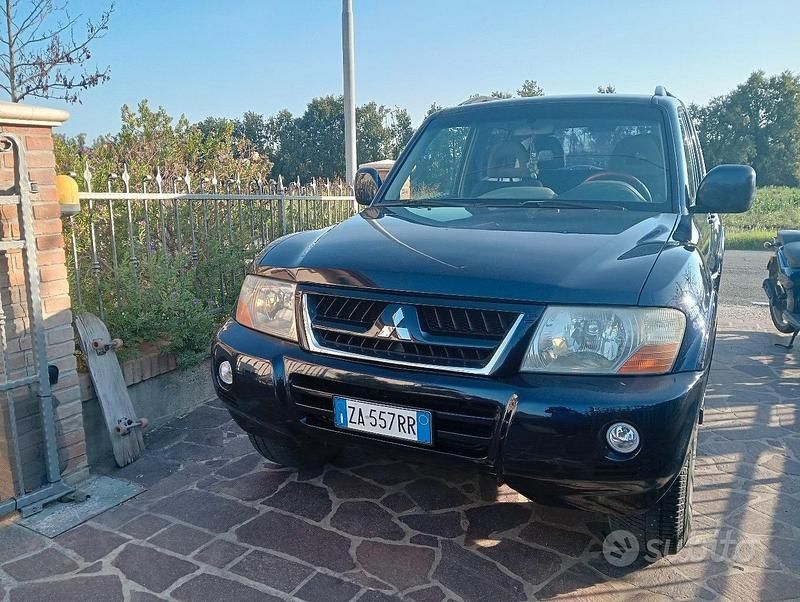 Usata Mitsubishi Pajero Select 160 CV (117 kW) 2004 Blu SUV