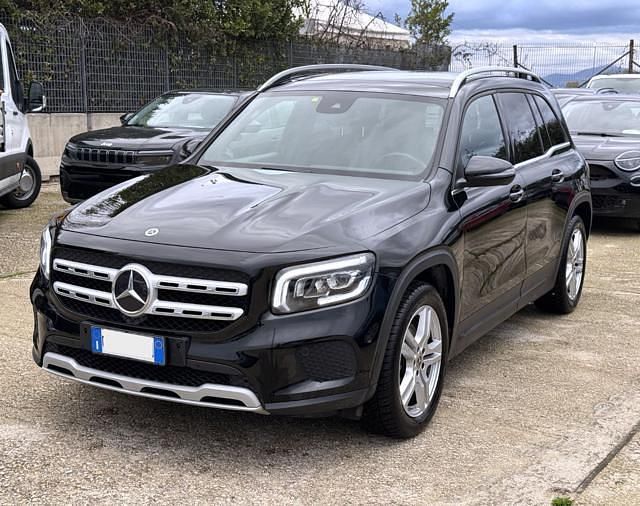 Usata Mercedes GLB200 150 CV (110 kW) 2022 Nero SUV