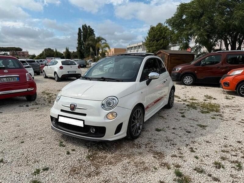Bianco Usata 2010 Abarth 500 Due volumi | 9990 € (Buon prezzo) - Immagine 1/4