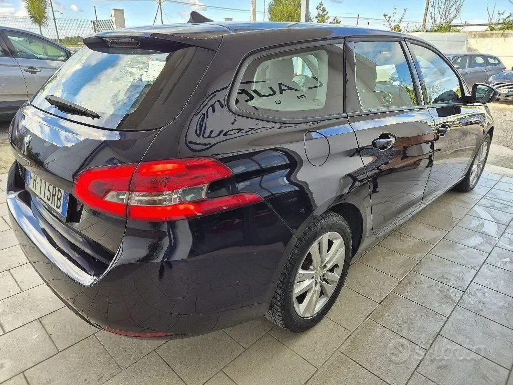 Usata Peugeot 308 Business-Line 120 CV (88 kW) 2017 Blu Station wagon