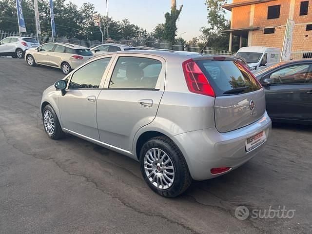 Usata Fiat Punto Street 95 CV (69 kW) 2018 Grigio Utilitaria