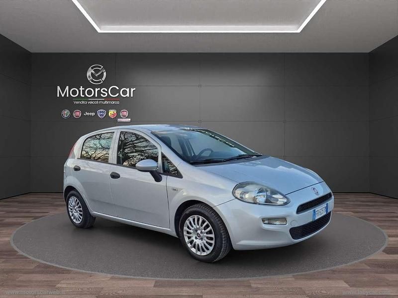 Usata Fiat Punto Street 95 CV (69 kW) 2018 Grigio Berlina
