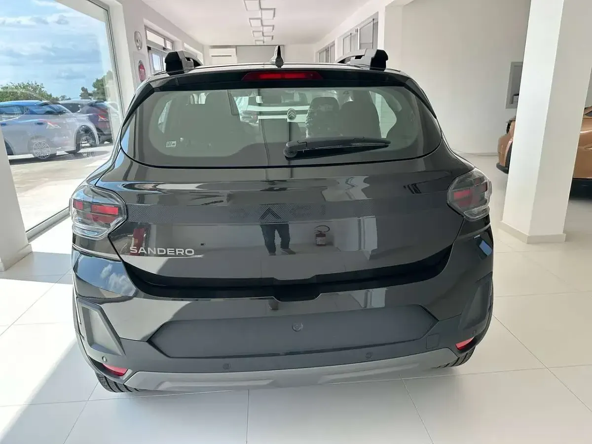 Nuova Dacia Sandero Expression 122 CV (89 kW) 2026 Nero Berlina