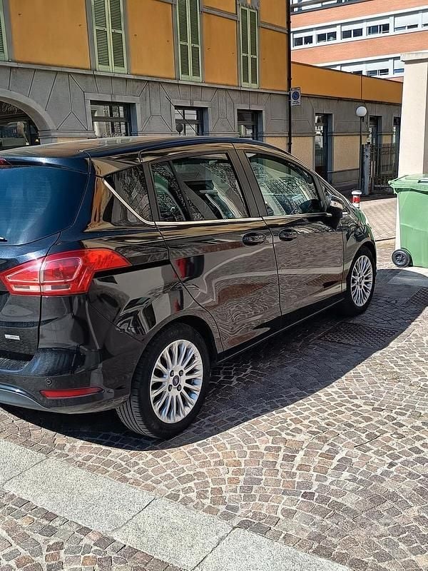 Usata Ford B-MAX Titanium 2013 Nero Monovolume