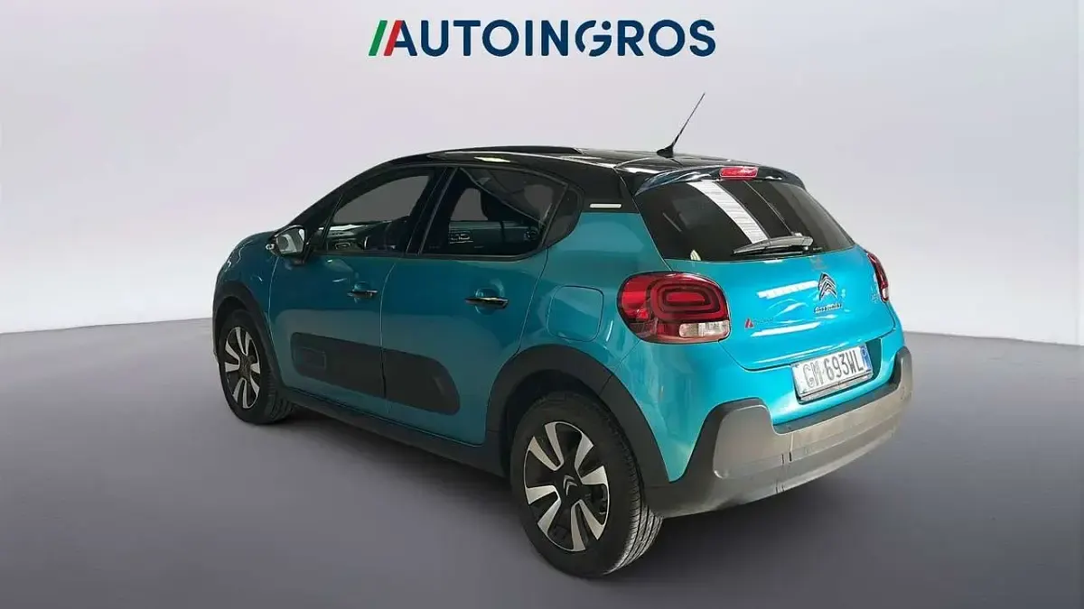 Usata Citroën C3 Shine 102 CV (75 kW) 2023 Cobalt blue Utilitaria