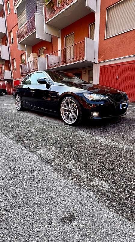 Usata BMW 325 Cabriolet 218 CV (160 kW) 2010 Cabrio