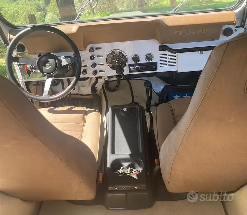 Usata Jeep CJ 1970 Bianco SUV