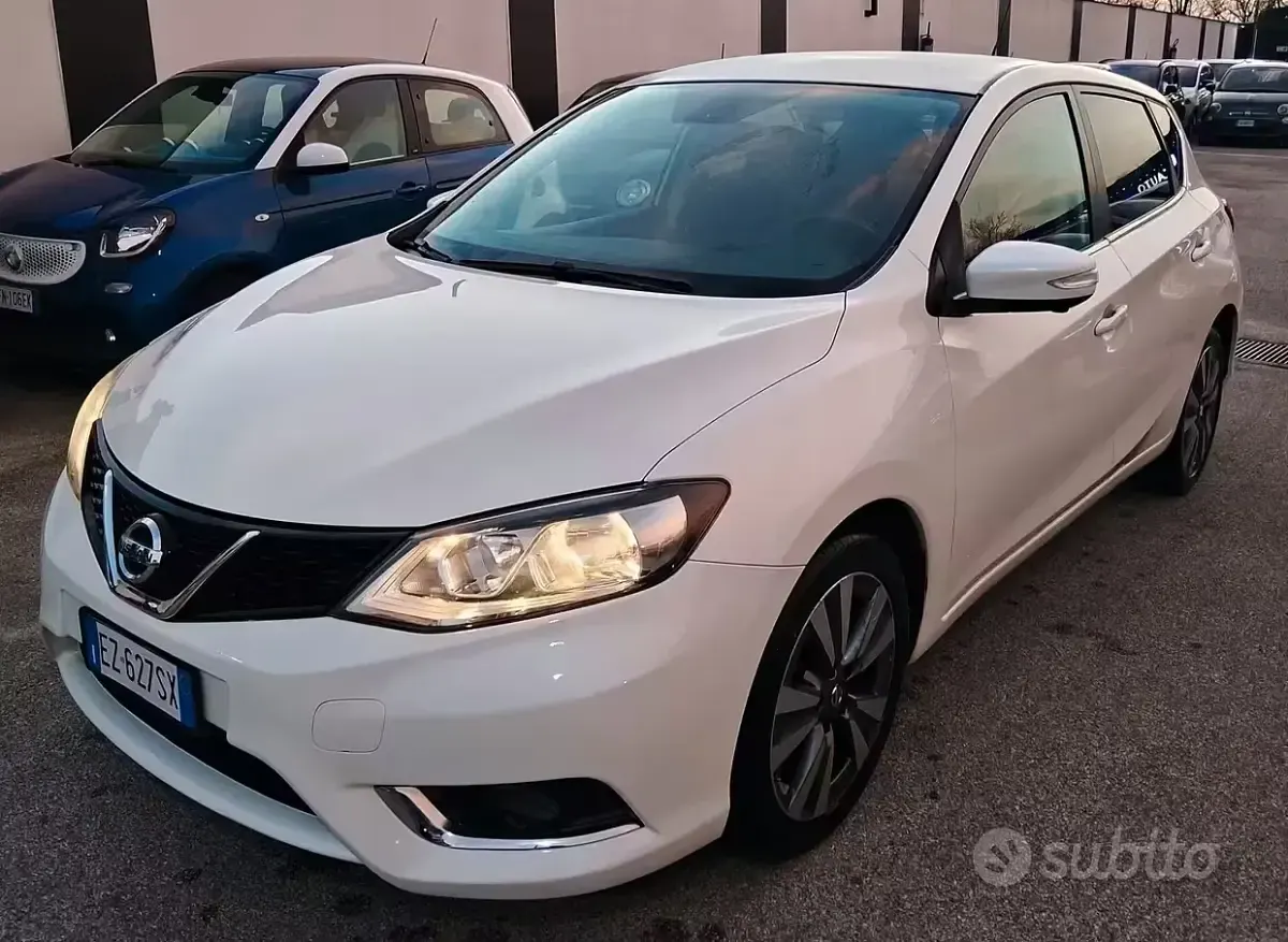 Usata Nissan Pulsar Tekna 110 CV (80 kW) 2015 Bianco Utilitaria