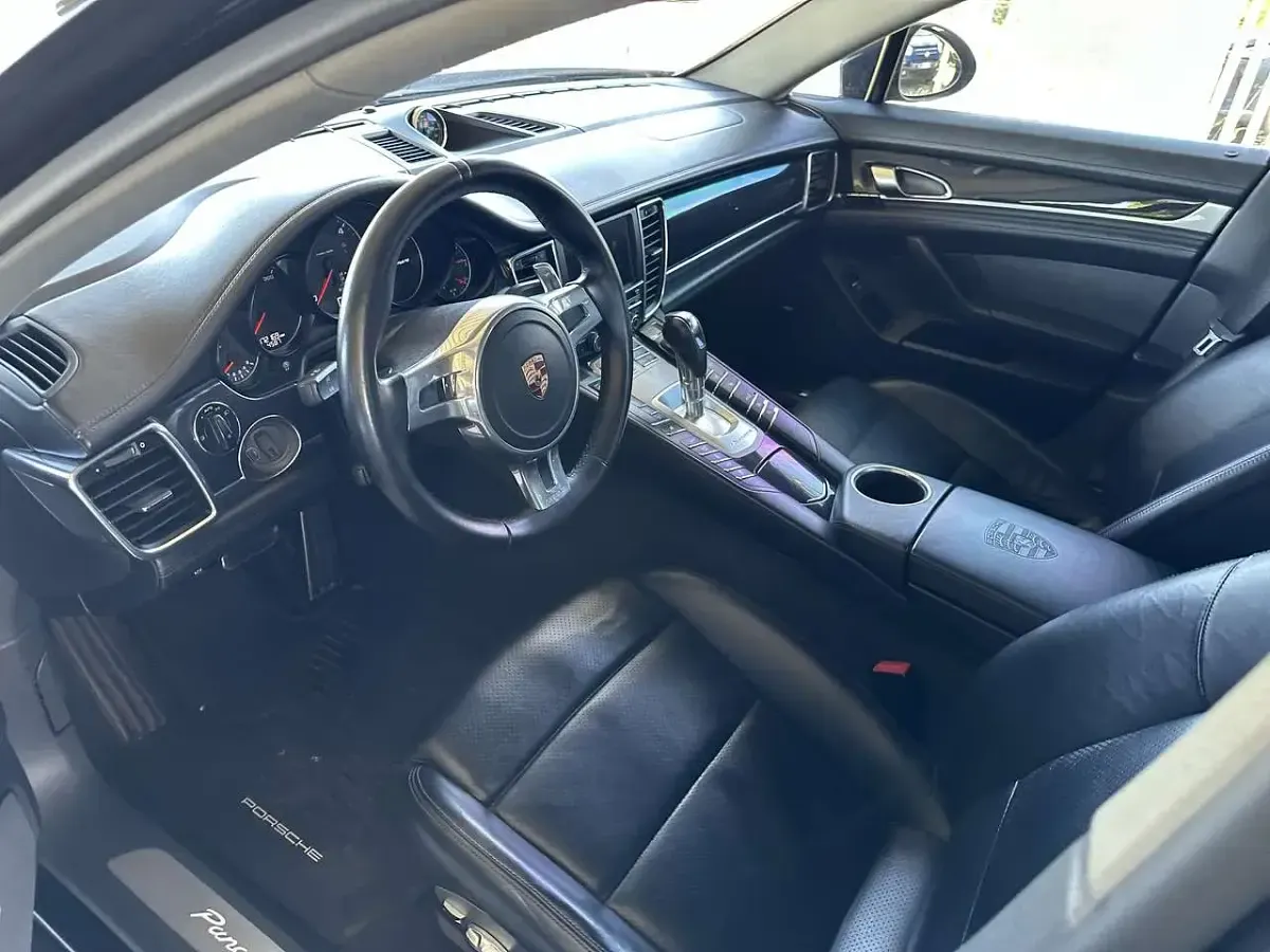 Usata Porsche Panamera Platinum Edition 250 CV (183 kW) 2013 Nero Utilitaria