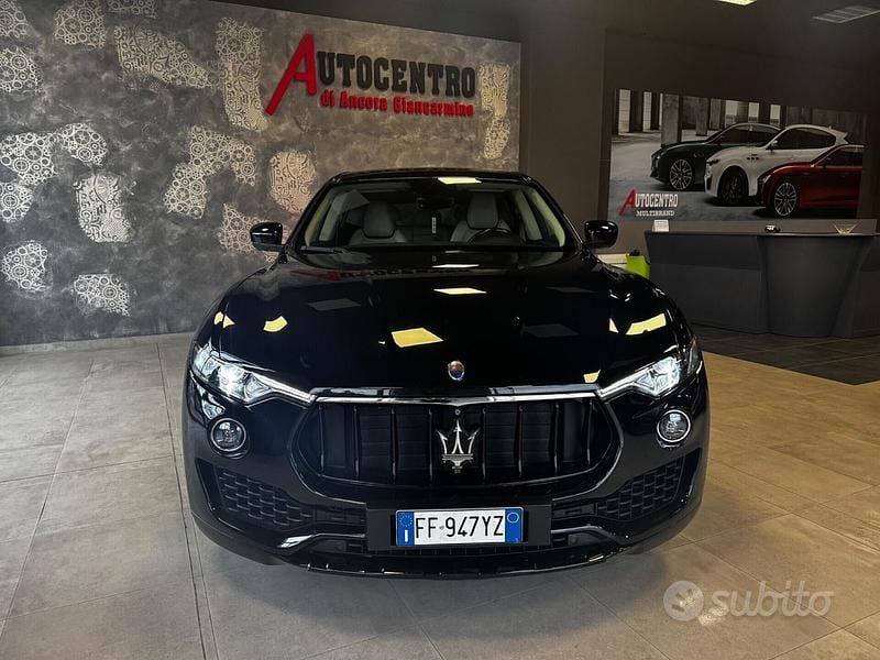 Usata Maserati Levante 275 CV (202 kW) 2016 Nero SUV