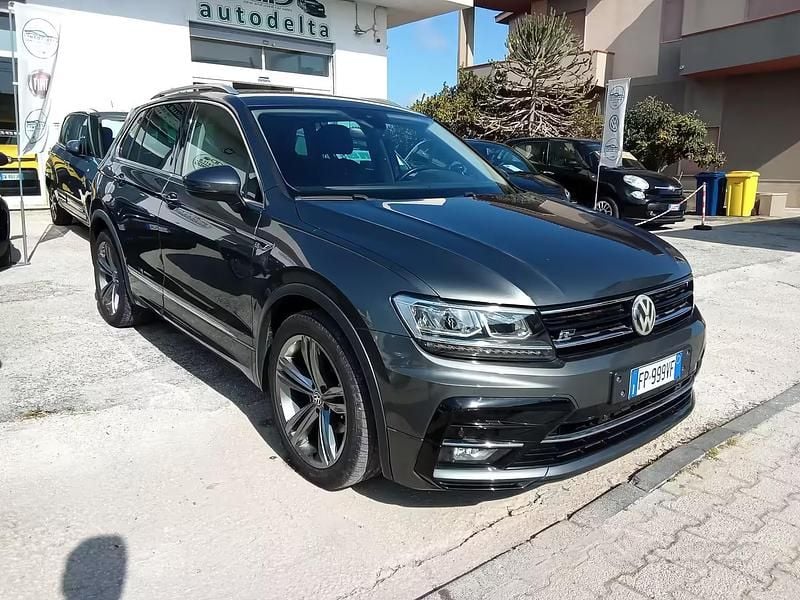 Usata VW Tiguan Sport 115 CV (84 kW) 2018 Grigio SUV